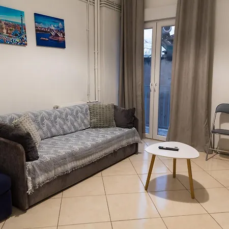 A Liberty Square 5 Min To Port Apartment