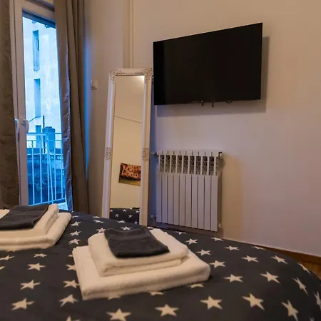 A Liberty Square 5 Min To Port Apartament *